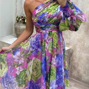 Chic Me Floral One-Shoulder Dress